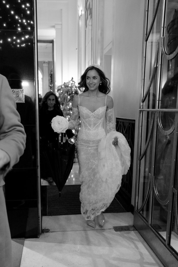 Bride leaving Claridge's